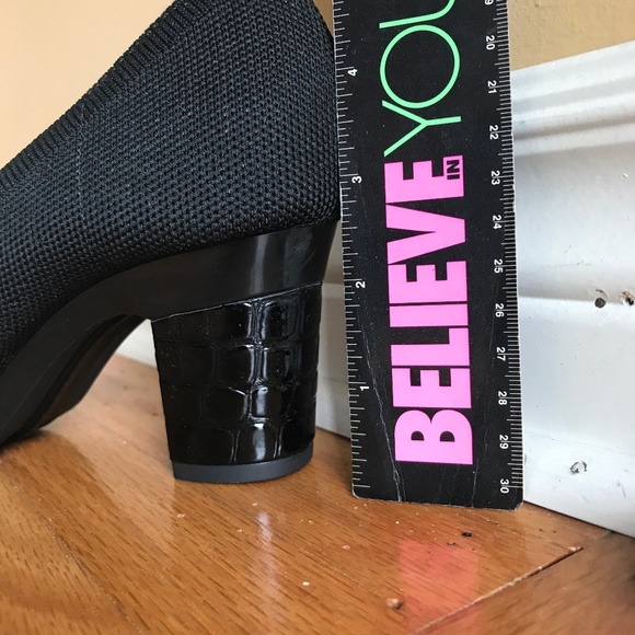 Convertible Heel 2-in-1 Pumps! VGUC - Picture 14 of 16